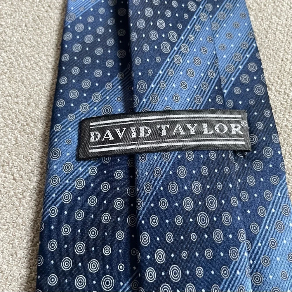 David Taylor Vintage Circle Dot Designed Silk Men’s Tie Professional Office Work